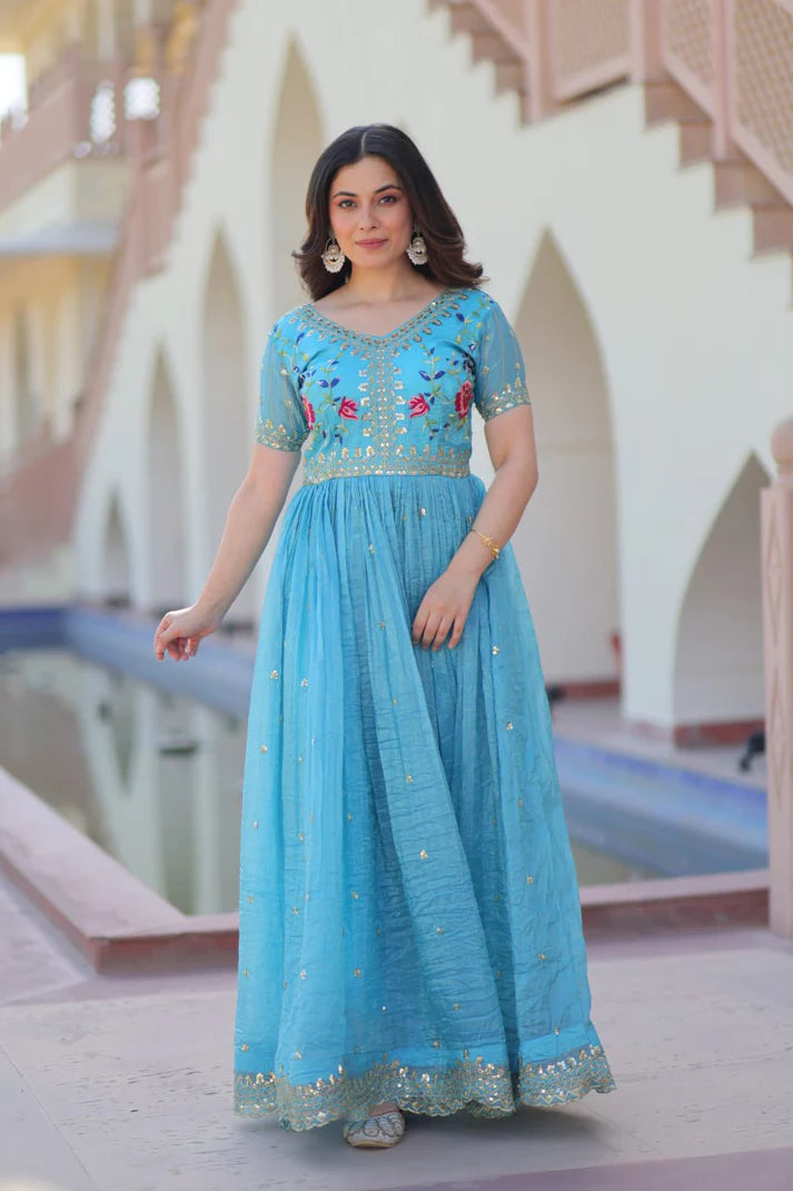 DIXZ FASHION GOLD CUEH EMBROIDERY WORK GOWN