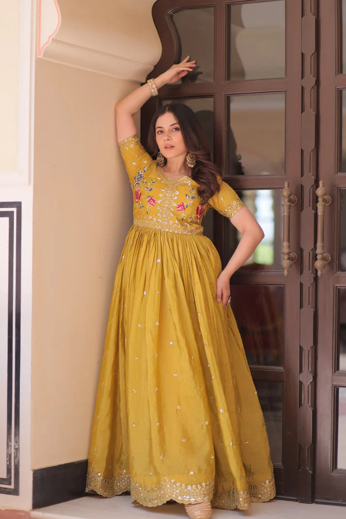 DIXZ FASHION GOLD CUEH EMBROIDERY WORK GOWN