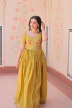 DIXZ FASHION GOLD CUEH EMBROIDERY WORK GOWN