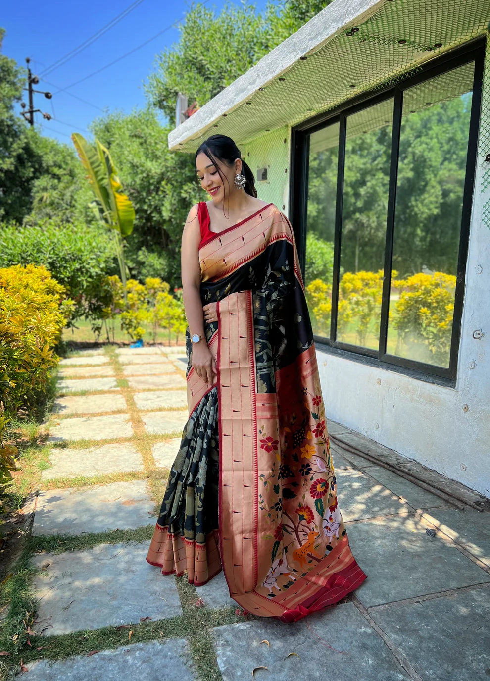 Dixz Fashion Pure soft paithani silk saree with rich weaved paithani pallu