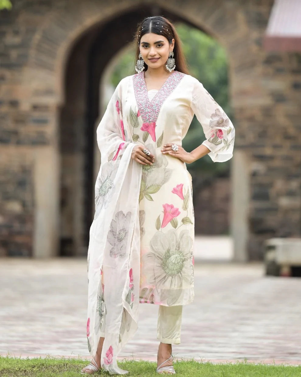 Dixz Fashion Printed Georgette Kurta Set with Embroidery and Matching Dupatta