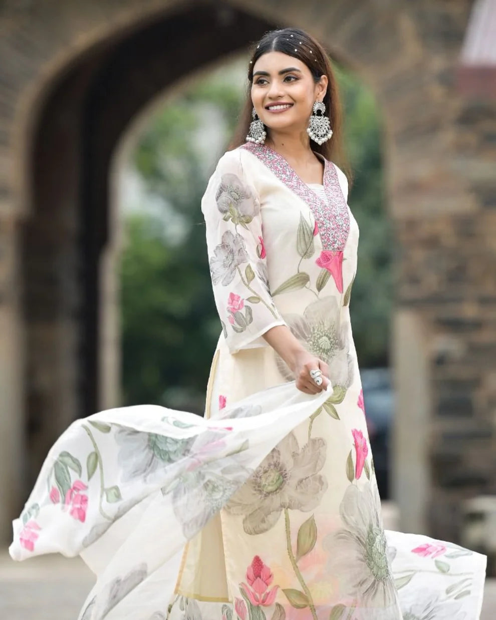 Dixz Fashion Printed Georgette Kurta Set with Embroidery and Matching Dupatta