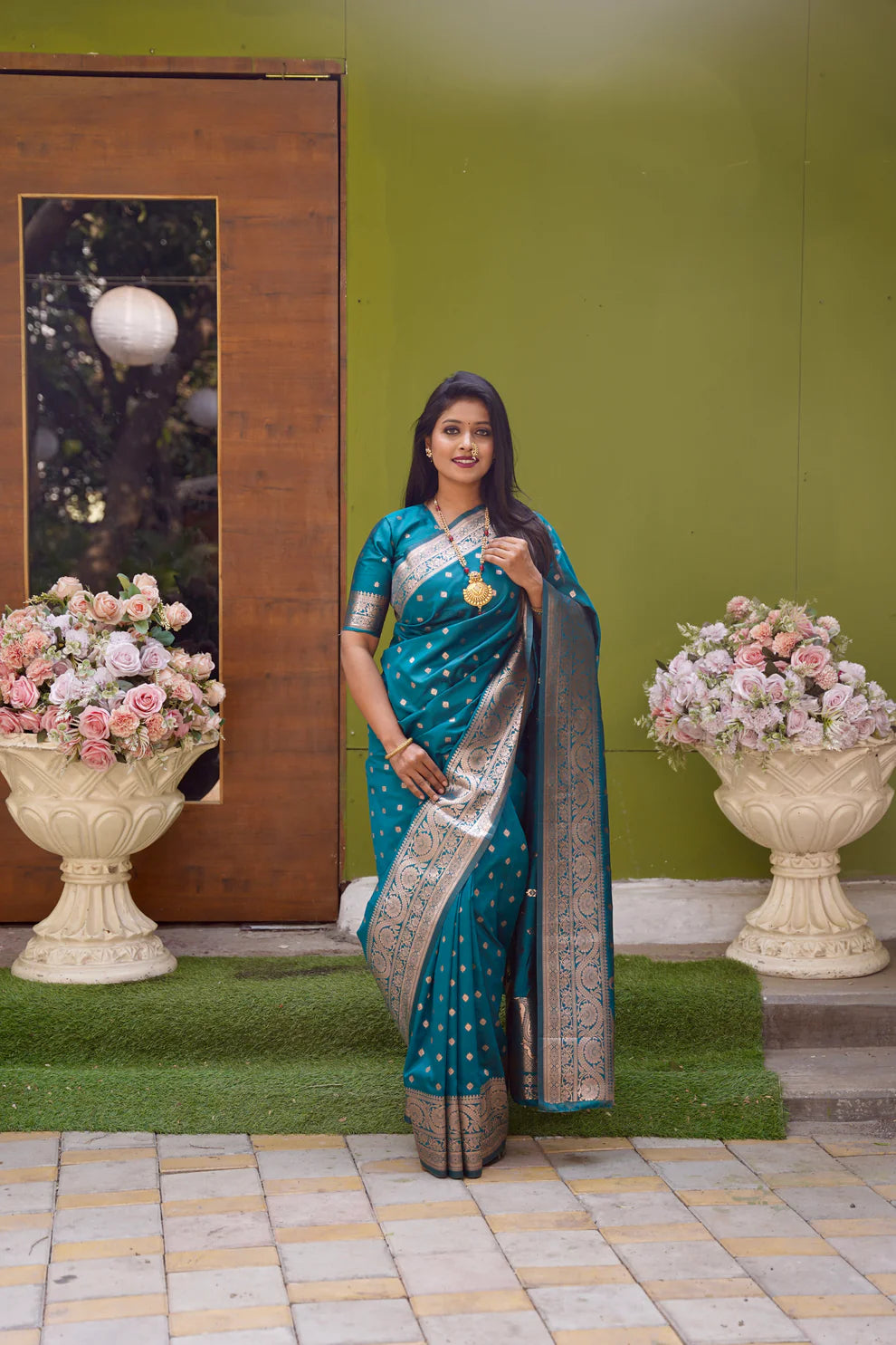 DIXZ FASHION PRESENTING BANARASI SILK SAREE WITH RICH PALLU