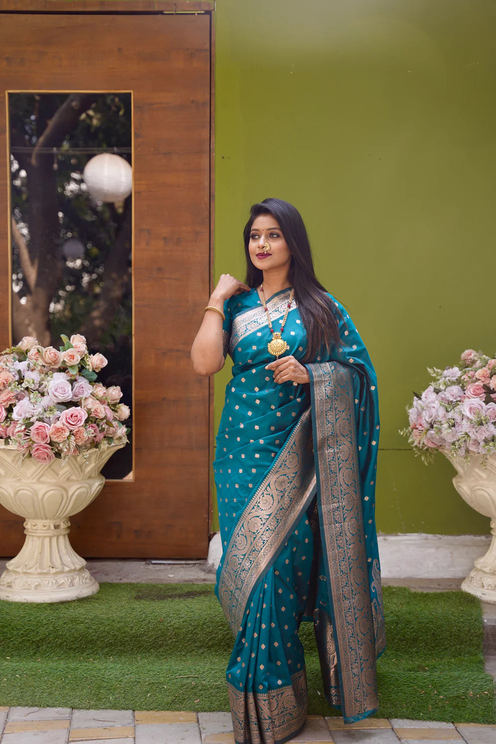 DIXZ FASHION PRESENTING BANARASI SILK SAREE WITH RICH PALLU