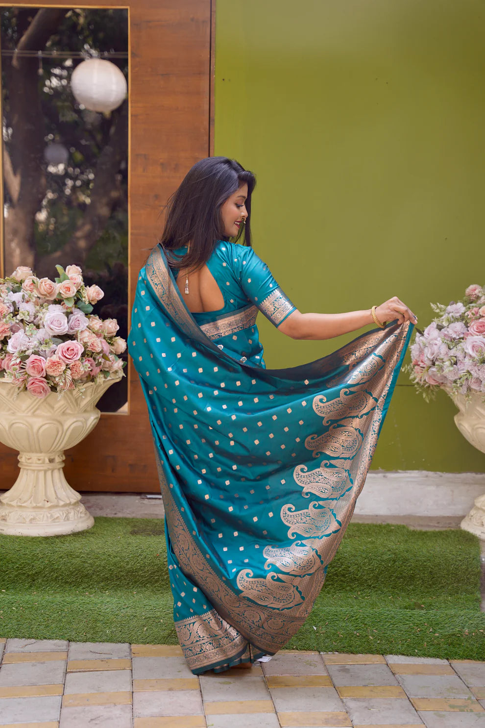 DIXZ FASHION PRESENTING BANARASI SILK SAREE WITH RICH PALLU