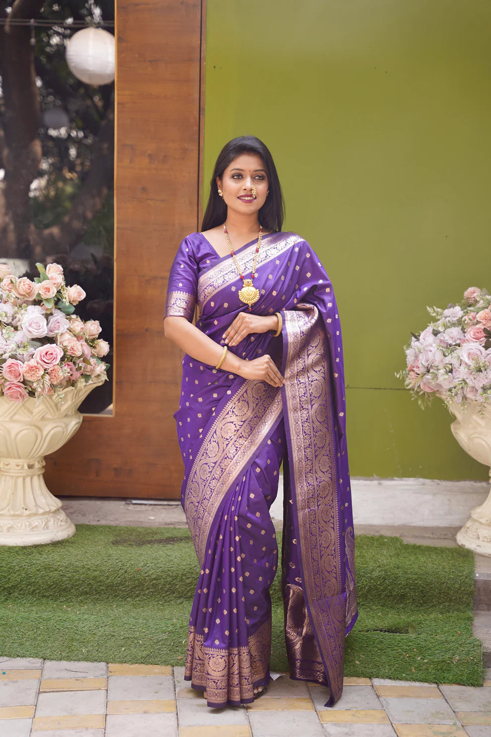 DIXZ FASHION PRESENTING BANARASI SILK SAREE WITH RICH PALLU