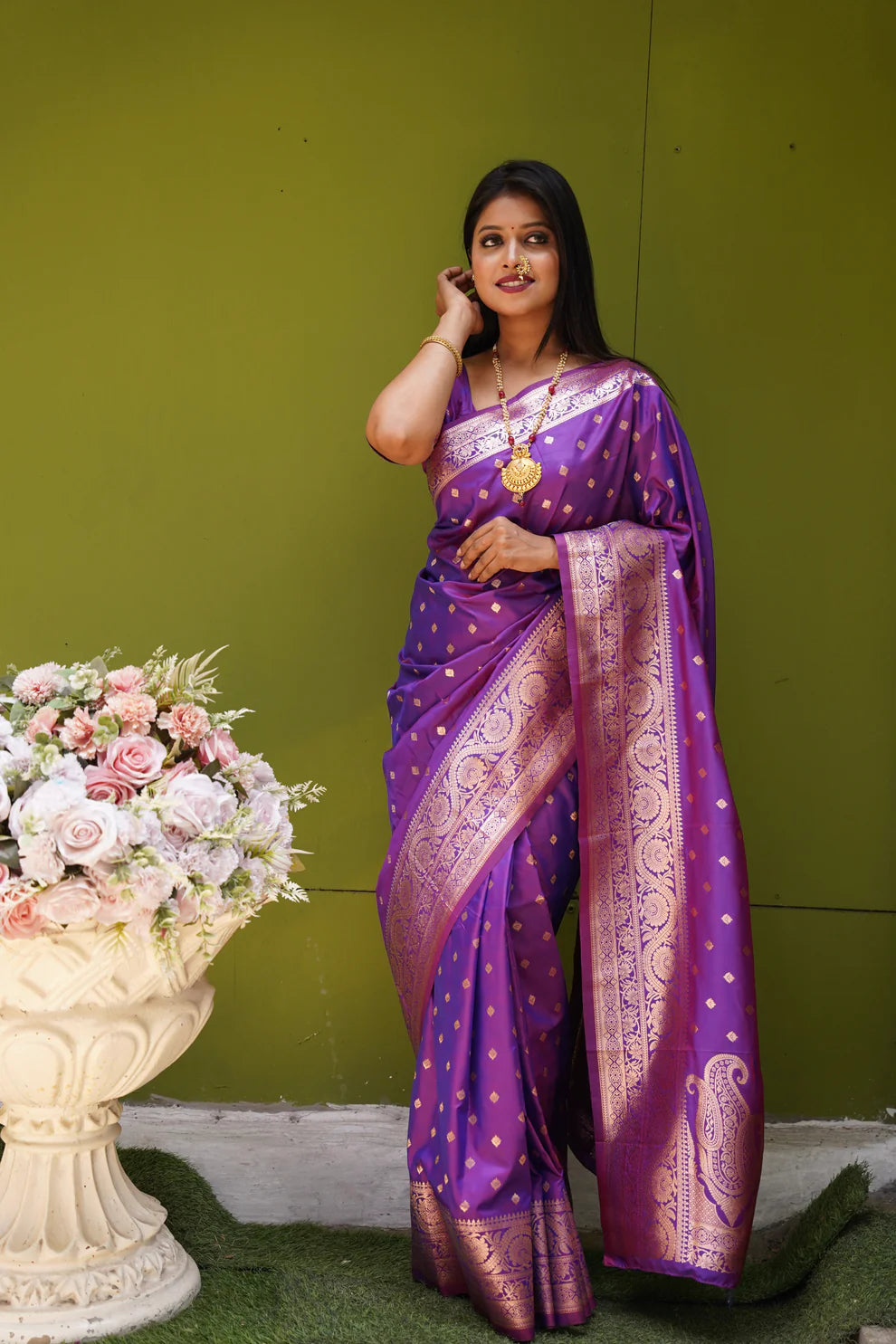 DIXZ FASHION PRESENTING BANARASI SILK SAREE WITH RICH PALLU