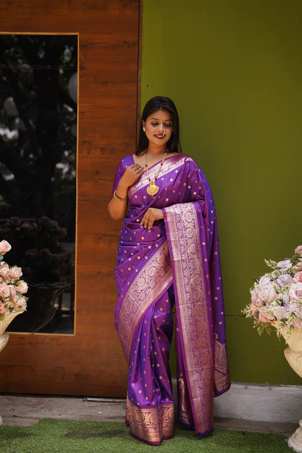 DIXZ FASHION PRESENTING BANARASI SILK SAREE WITH RICH PALLU