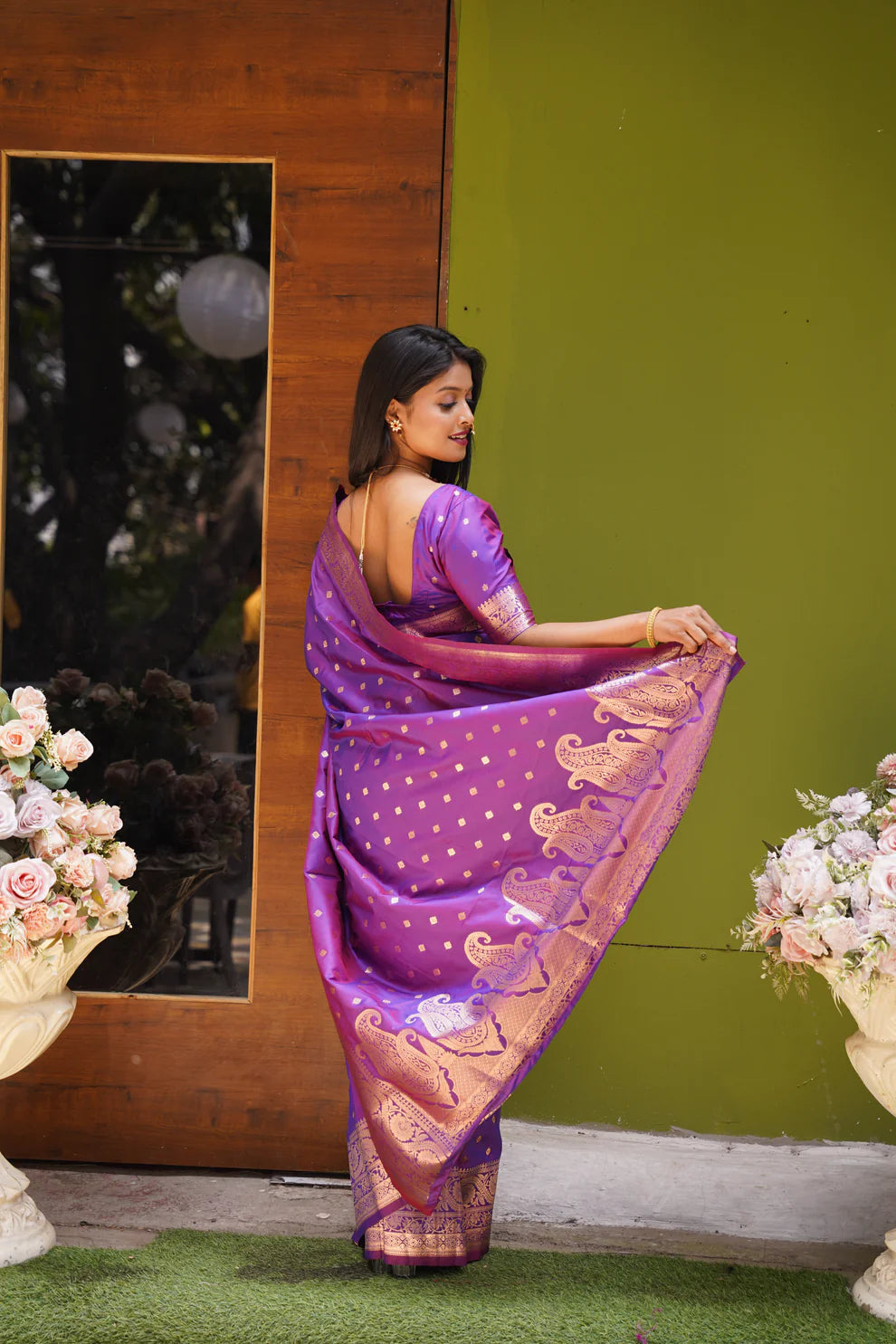 DIXZ FASHION PRESENTING BANARASI SILK SAREE WITH RICH PALLU