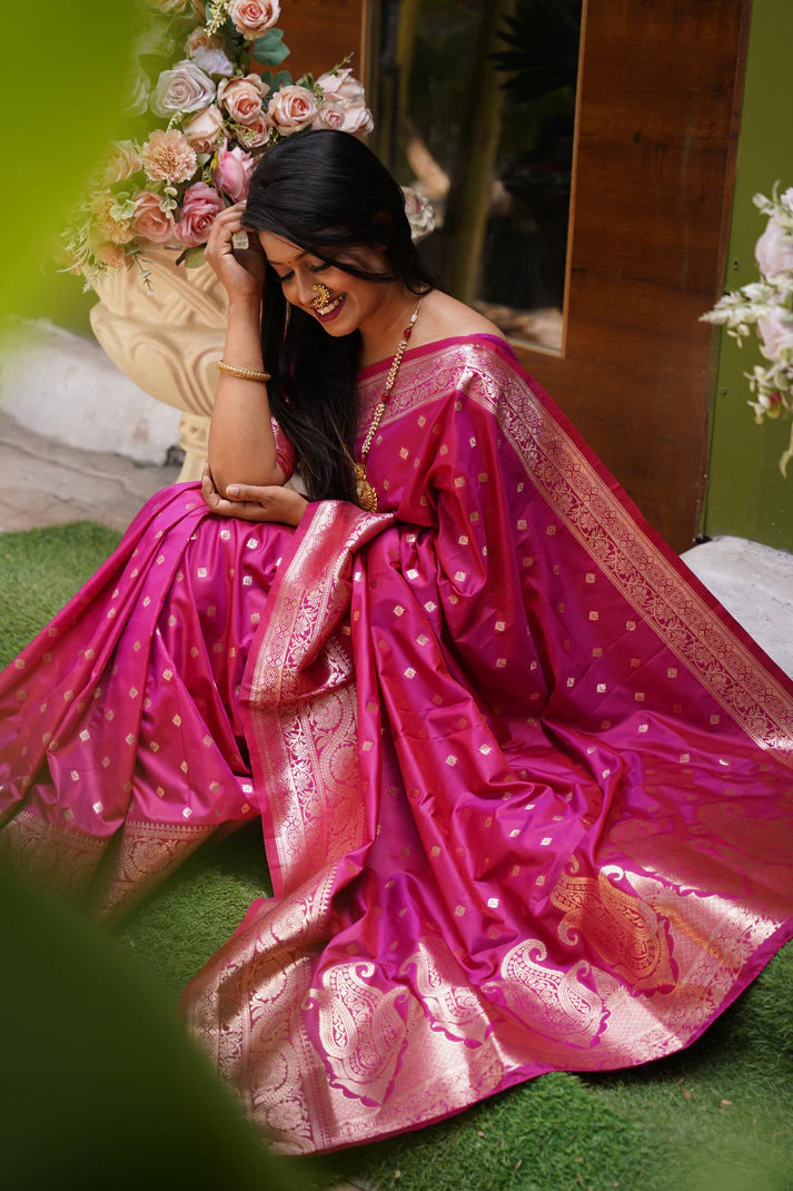 DIXZ FASHION PRESENTING BANARASI SILK SAREE WITH RICH PALLU
