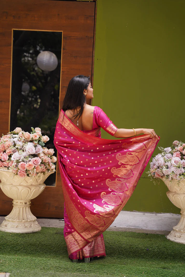 DIXZ FASHION PRESENTING BANARASI SILK SAREE WITH RICH PALLU