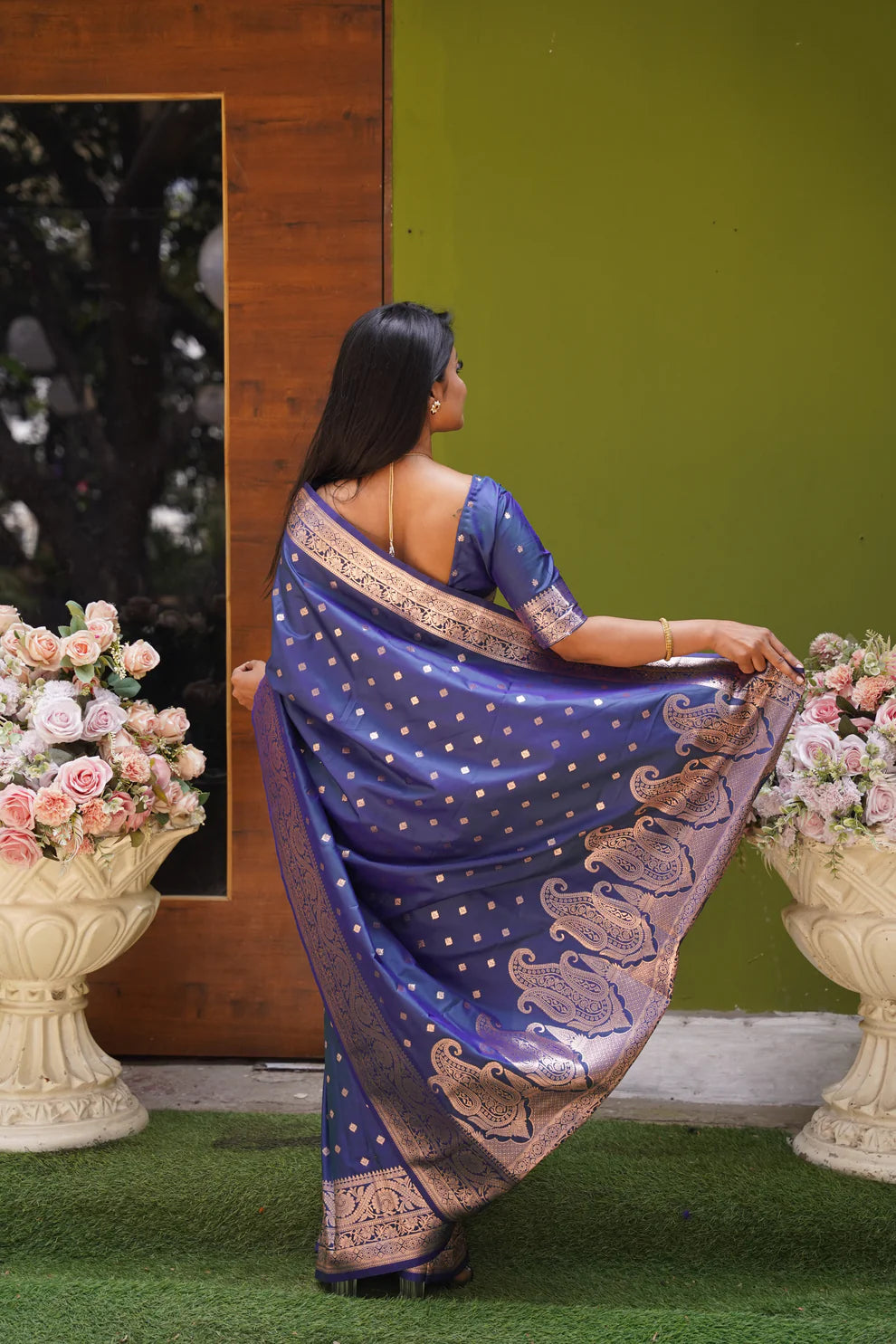 DIXZ FASHION PRESENTING BANARASI SILK SAREE WITH RICH PALLU
