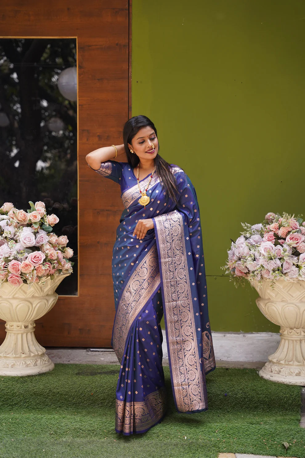 DIXZ FASHION PRESENTING BANARASI SILK SAREE WITH RICH PALLU