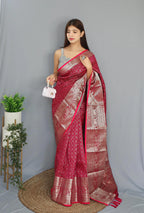 Dixz Fashion Graceful Khicha Checks Silk Saree with Rich Pallu & Embellished Border