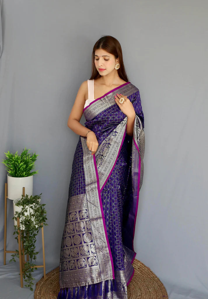 Dixz Fashion Graceful Khicha Checks Silk Saree with Rich Pallu & Embellished Border