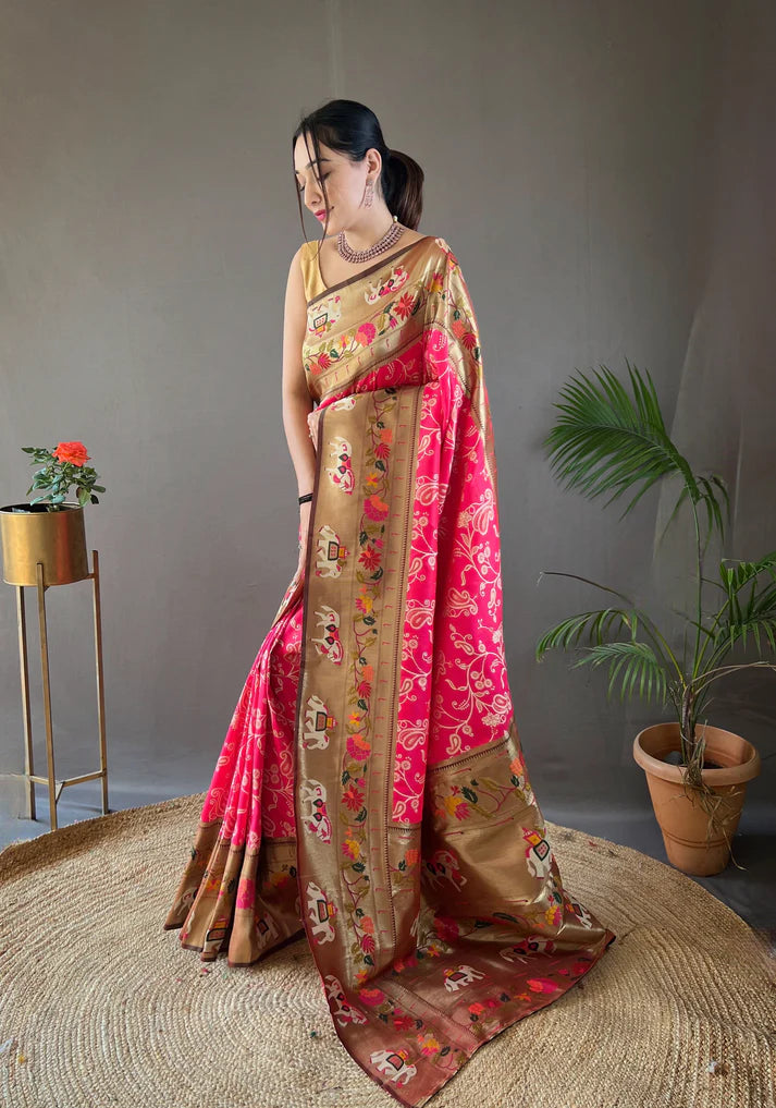 Dixz Fashion Beautiful Lucknowi Concept weaving saree