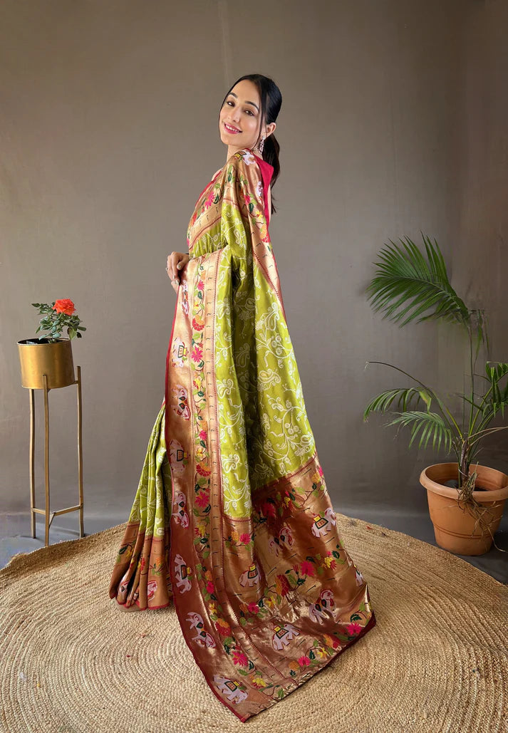 Dixz Fashion Beautiful Lucknowi Concept weaving saree