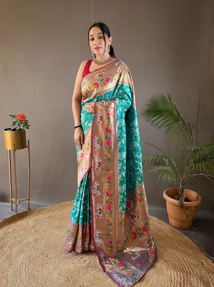 Dixz Fashion Beautiful Lucknowi Concept weaving saree