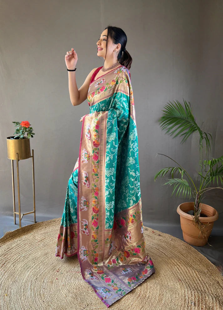 Dixz Fashion Beautiful Lucknowi Concept weaving saree