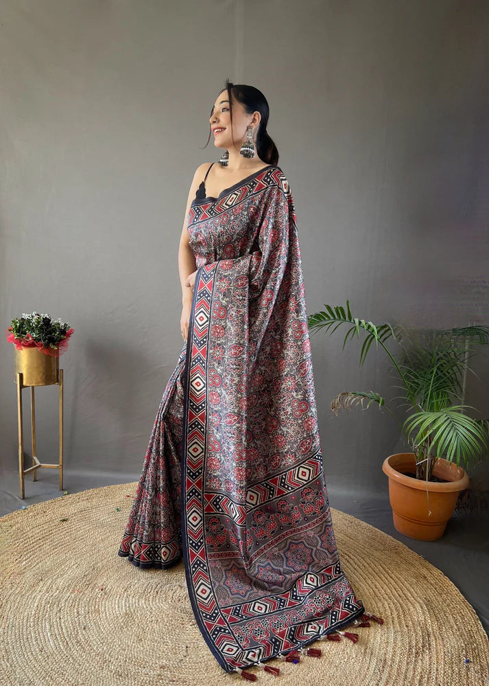 Dixz Fashion Digital print concept on semi silk weaves Saree