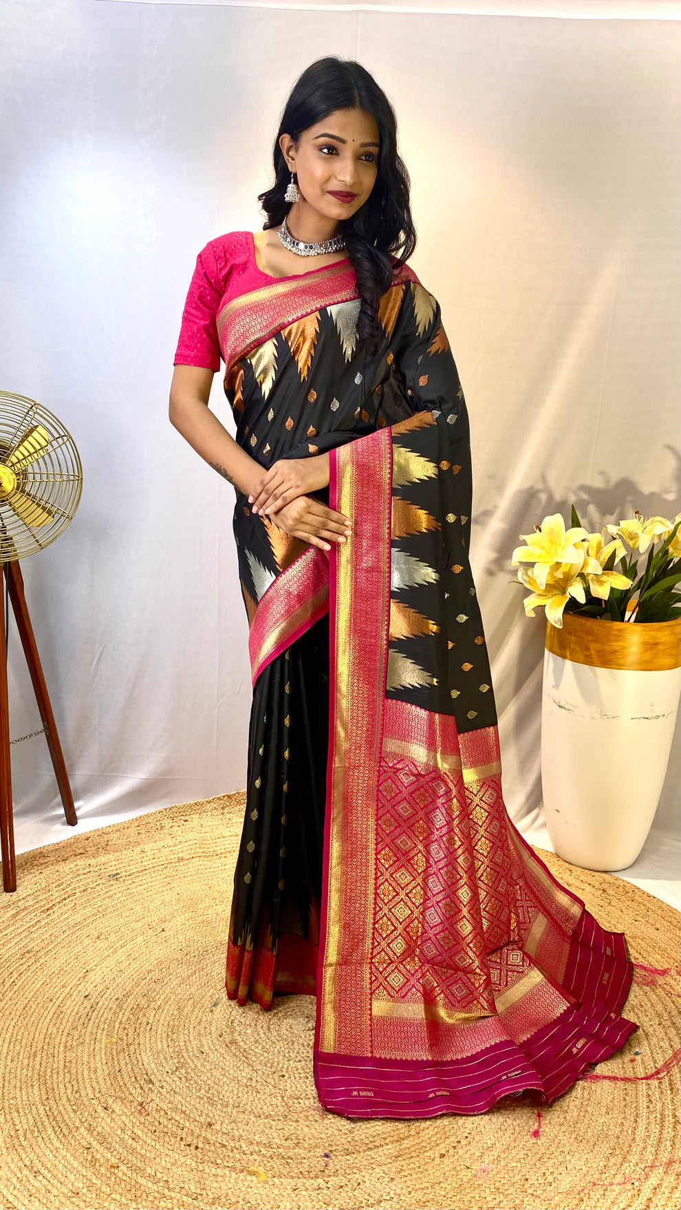 Dixz Fashion Ashmita – Semi Kanchi Silk Saree with Temple Border & Rich Zari Weaving