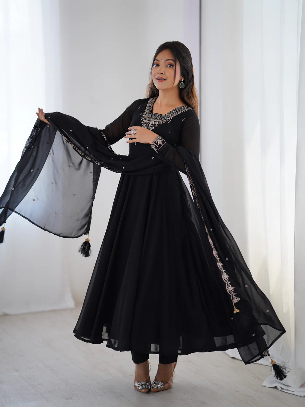 DIXZ FASHION PURE SOFT FOX GEORGETTE FABRIC FULLY FLAIR ANARKALI & PENT WITH DUPATTA