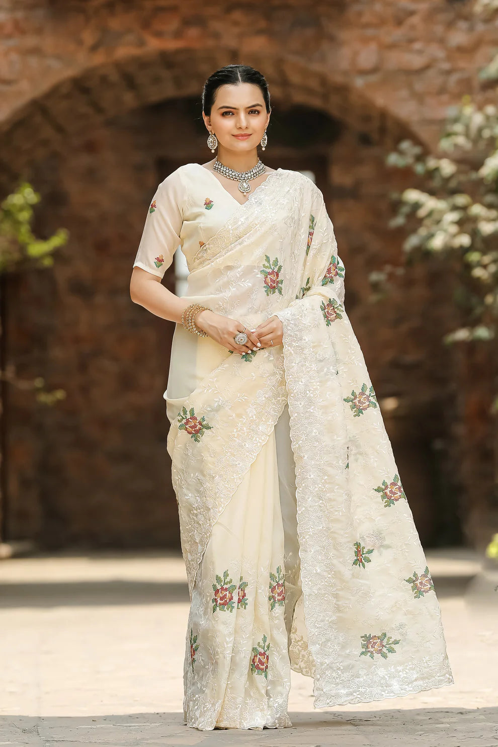 Dixz Fashion Pure Zari Chiffon Saree with Embroidery & Cutwork