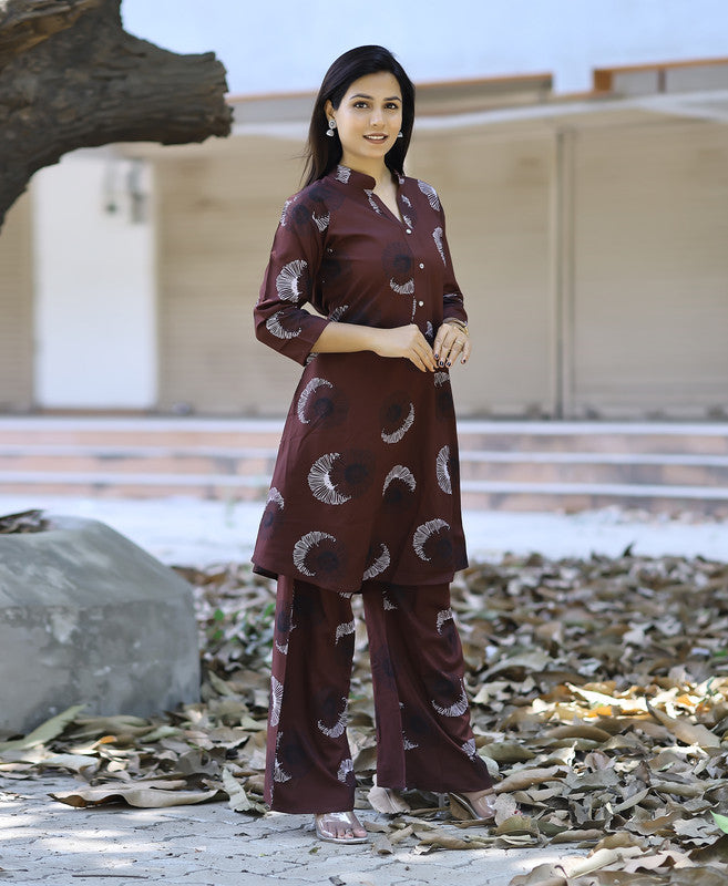 Women's Coffee Brown Rayon Viscose 21 KG Floral & Leaf Printed Causal Co-ord Set