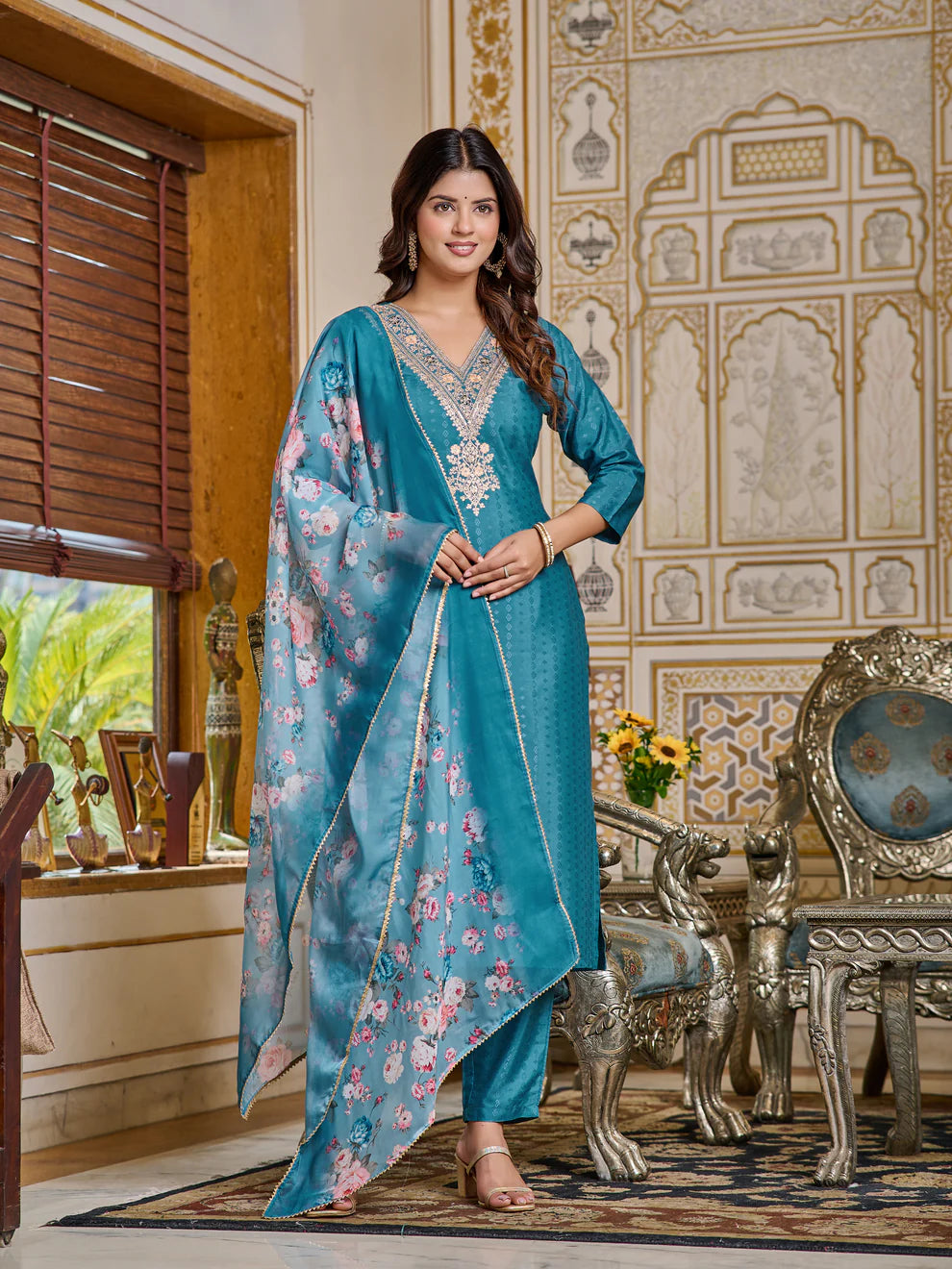 DIXZ FASHION  PRESENTING VISCOSE RAYON EMBROIDRED WORK KURTI SET