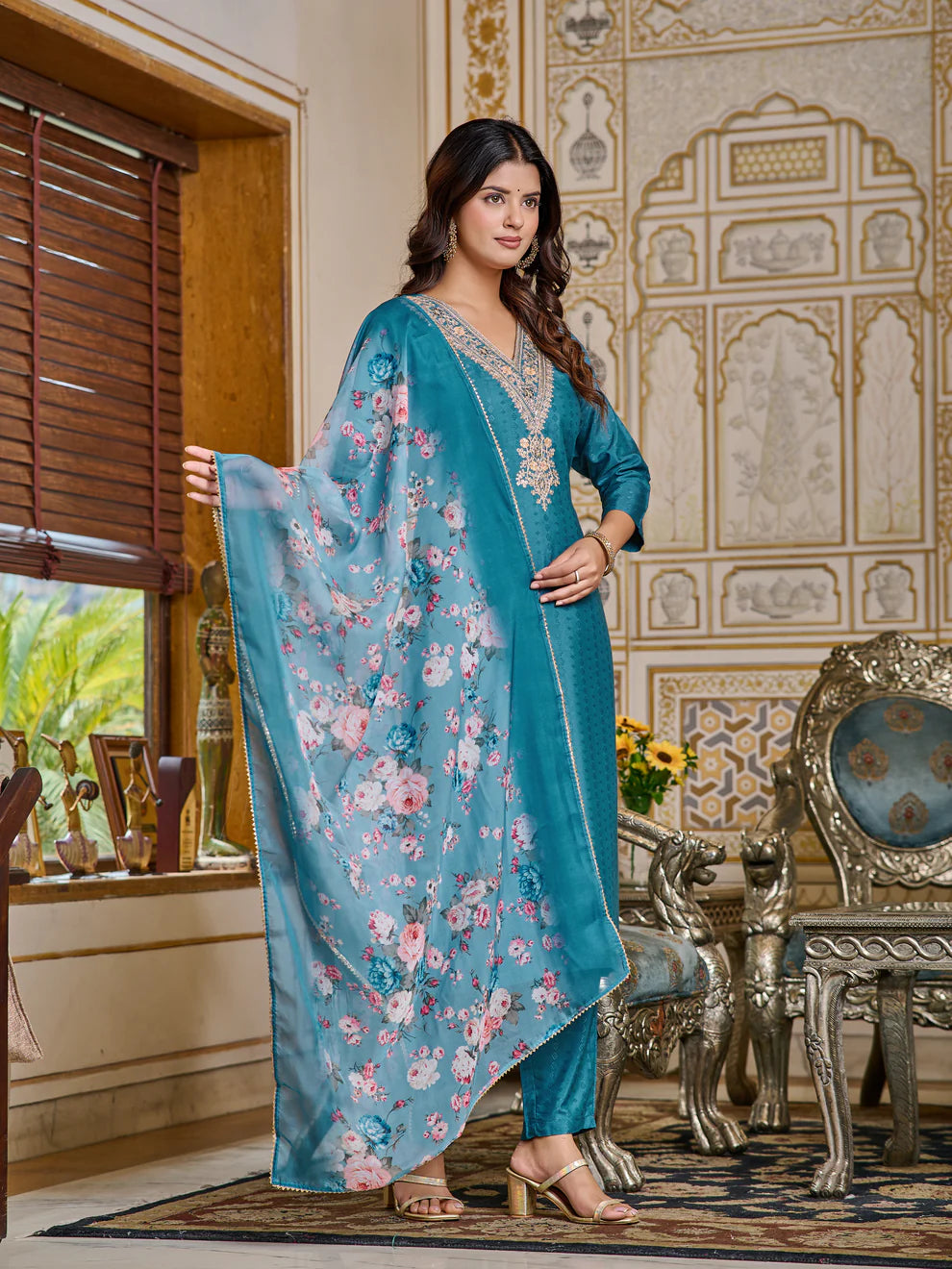 DIXZ FASHION  PRESENTING VISCOSE RAYON EMBROIDRED WORK KURTI SET
