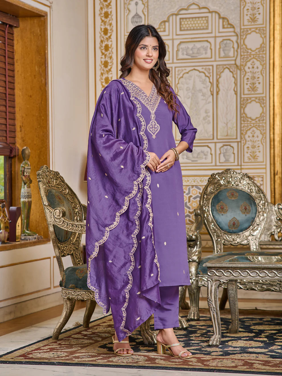 DIXZ FASHION  VISCOSE CHANDERI EMBROIDERED WORK KURTI SET