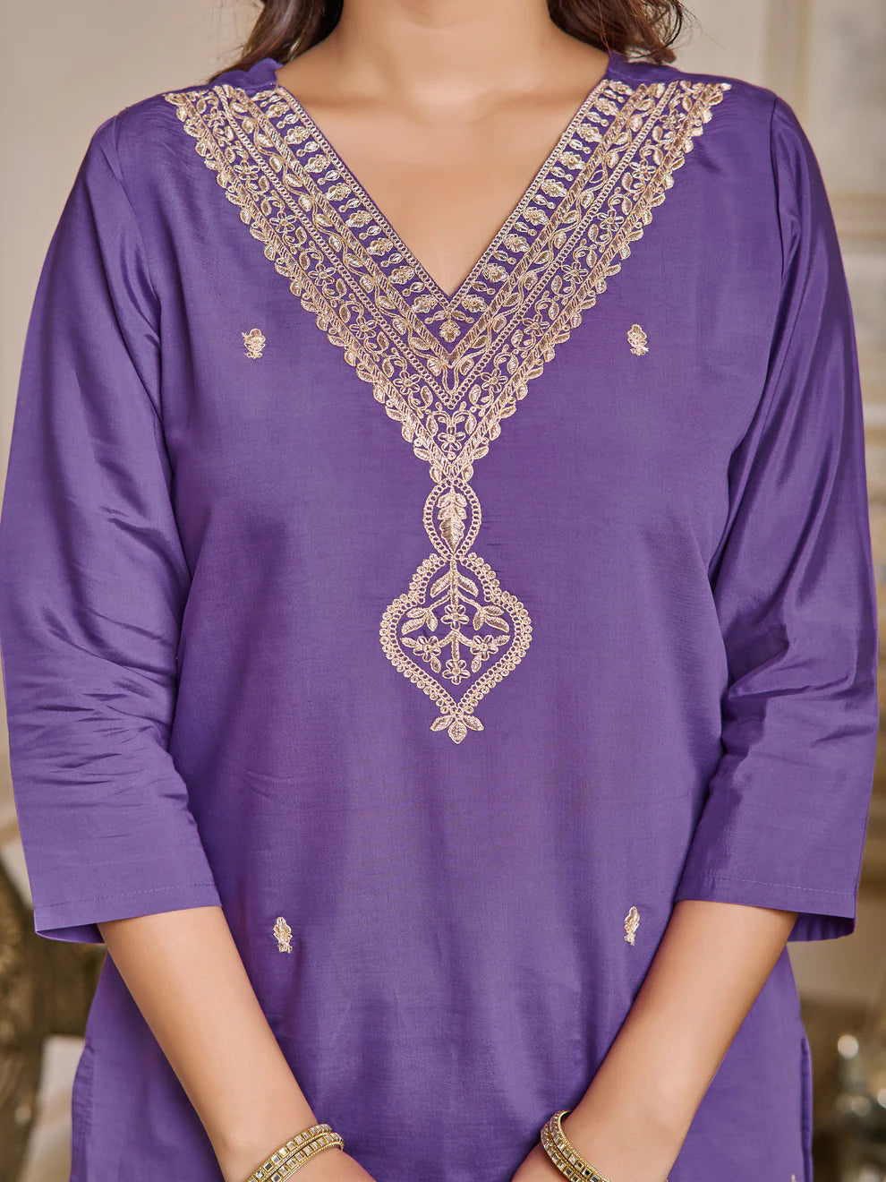DIXZ FASHION  VISCOSE CHANDERI EMBROIDERED WORK KURTI SET