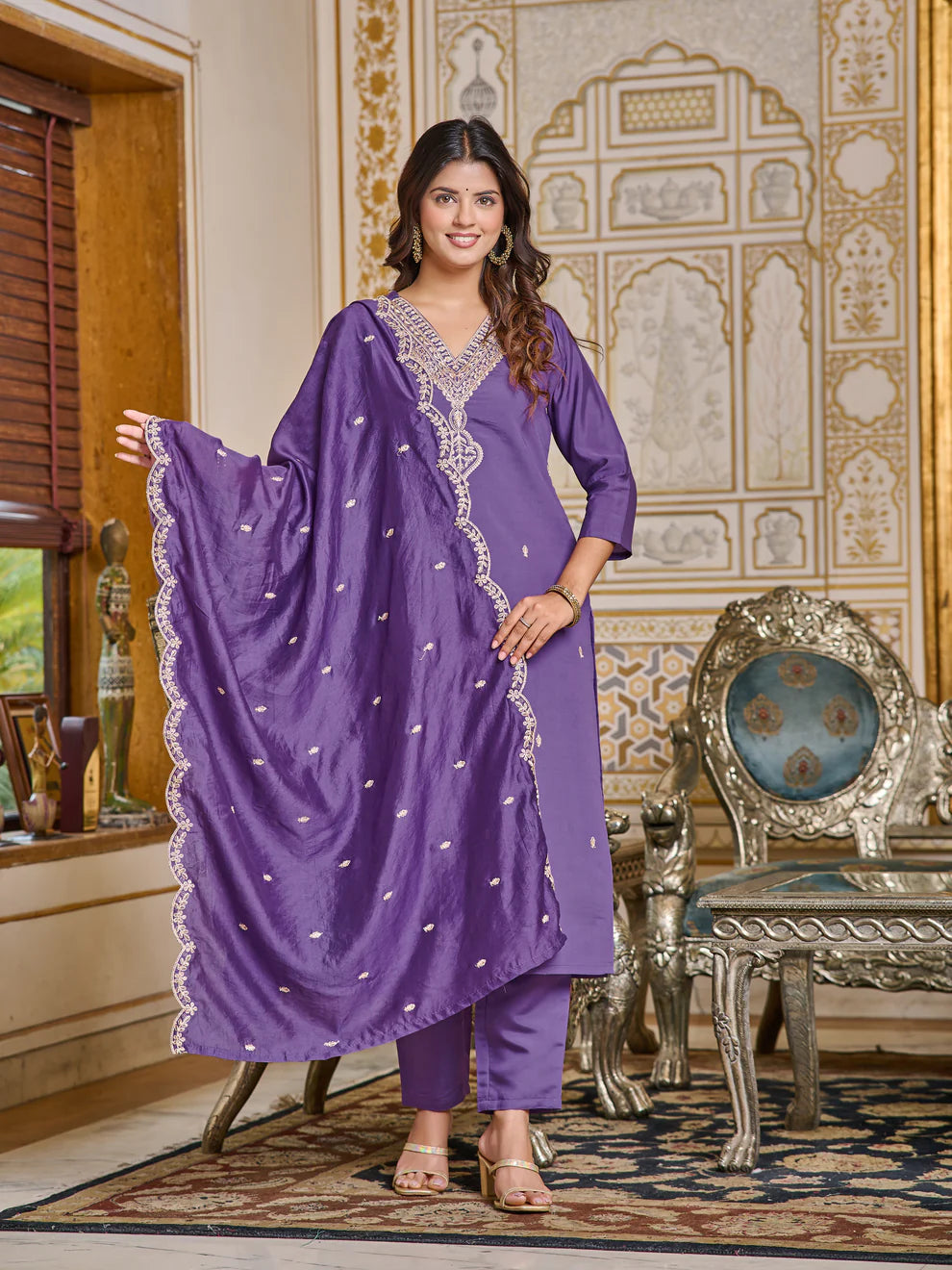 DIXZ FASHION  VISCOSE CHANDERI EMBROIDERED WORK KURTI SET